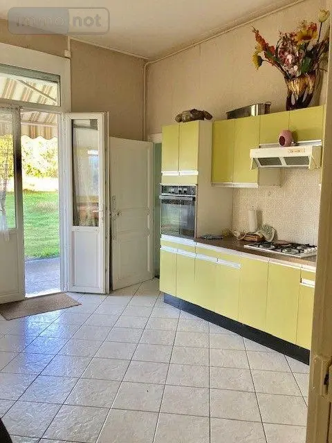 Propriete a vendre Guécélard 72230 Sarthe 72 221 m2 12 pièces 209000 euros ALMUL 008