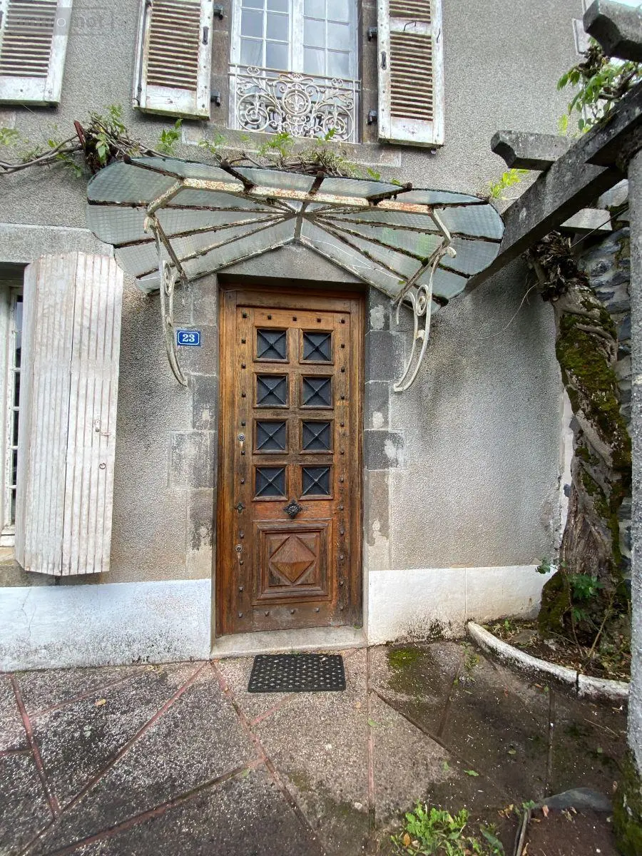 Maison a vendre Ally 15700 Cantal 15 150 m2 7 pièces 212000 euros 15060/1178 006