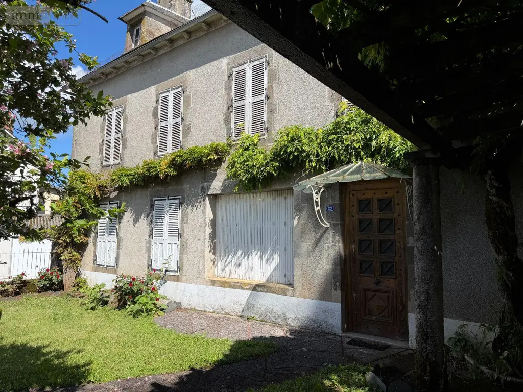 Maison a vendre Ally 15700 Cantal 15 150 m2 7 pièces 212000 euros 15060/1178 002