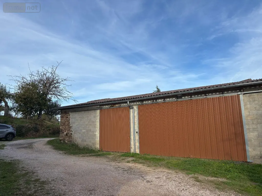 Immeuble de rapport a vendre Bagnac-sur-Célé 46270 Lot 46 180 m2 8 pièces 239900 euros 46030/IMMR/504 006