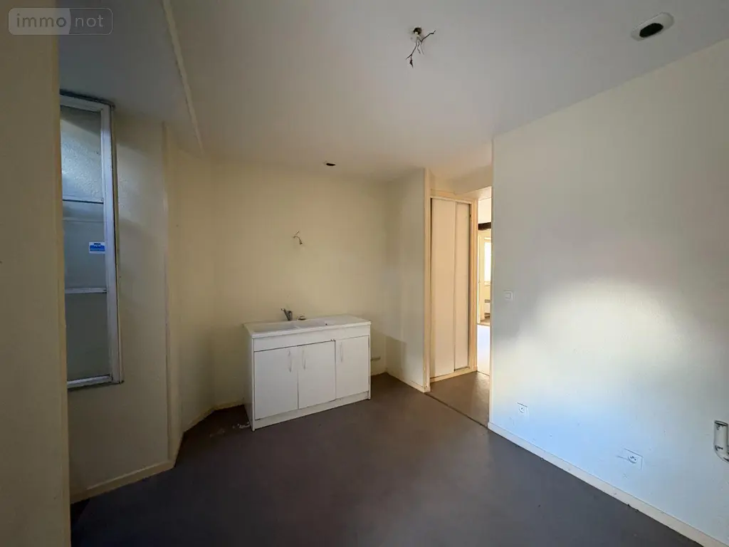 Immeuble de rapport a vendre Joinville 52300 Haute-Marne 52 200 m2 9 pièces 148100 euros JO/976 009