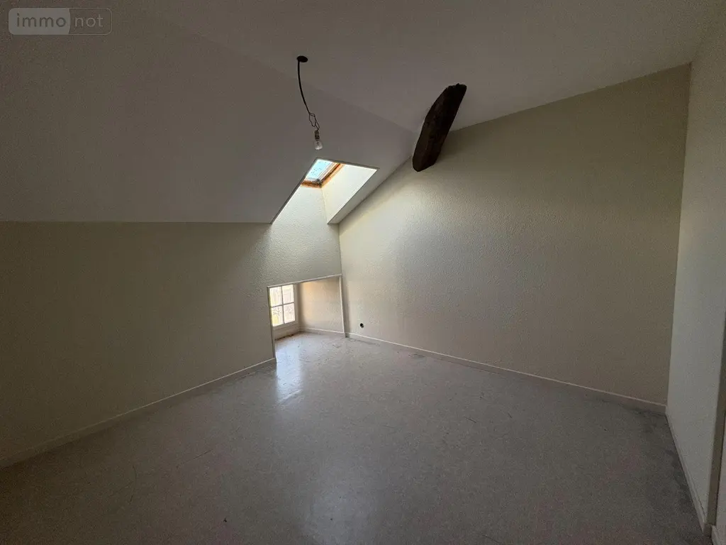 Immeuble de rapport a vendre Joinville 52300 Haute-Marne 52 200 m2 9 pièces 148100 euros JO/976 004