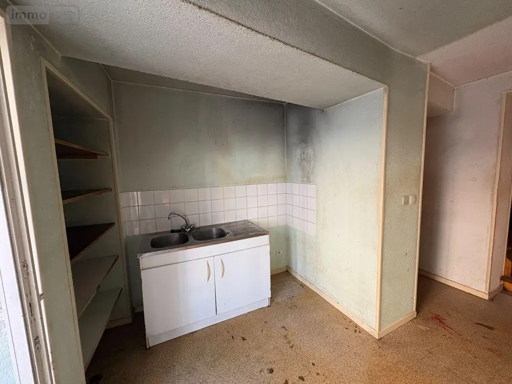Immeuble de rapport a vendre Joinville 52300 Haute-Marne 52 200 m2 9 pièces 148100 euros JO/976 012