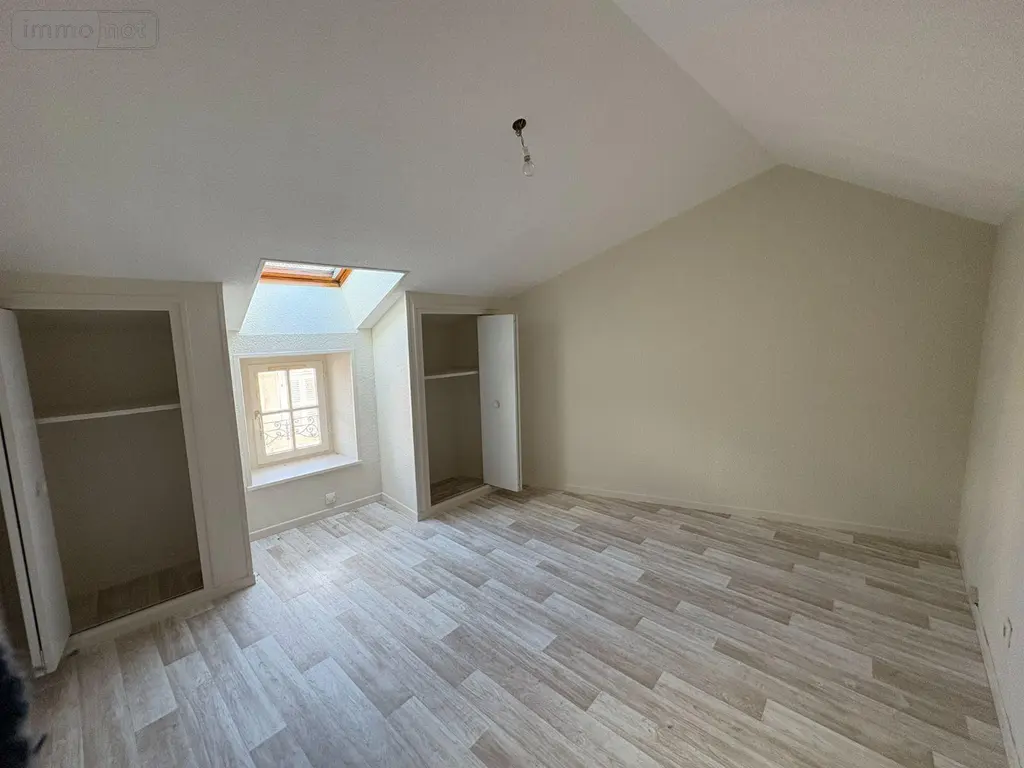 Immeuble de rapport a vendre Joinville 52300 Haute-Marne 52 200 m2 9 pièces 148100 euros JO/976 005
