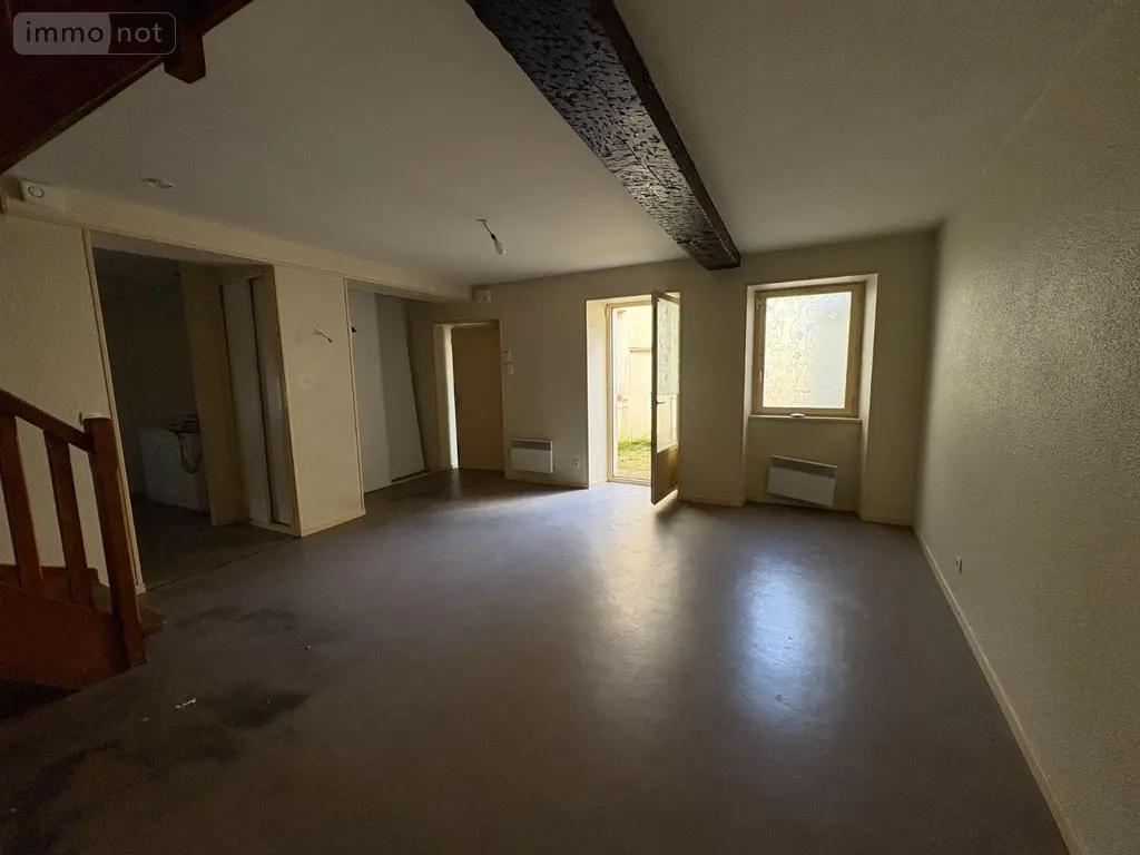 Immeuble de rapport a vendre Joinville 52300 Haute-Marne 52 200 m2 9 pièces 148100 euros JO/976 017