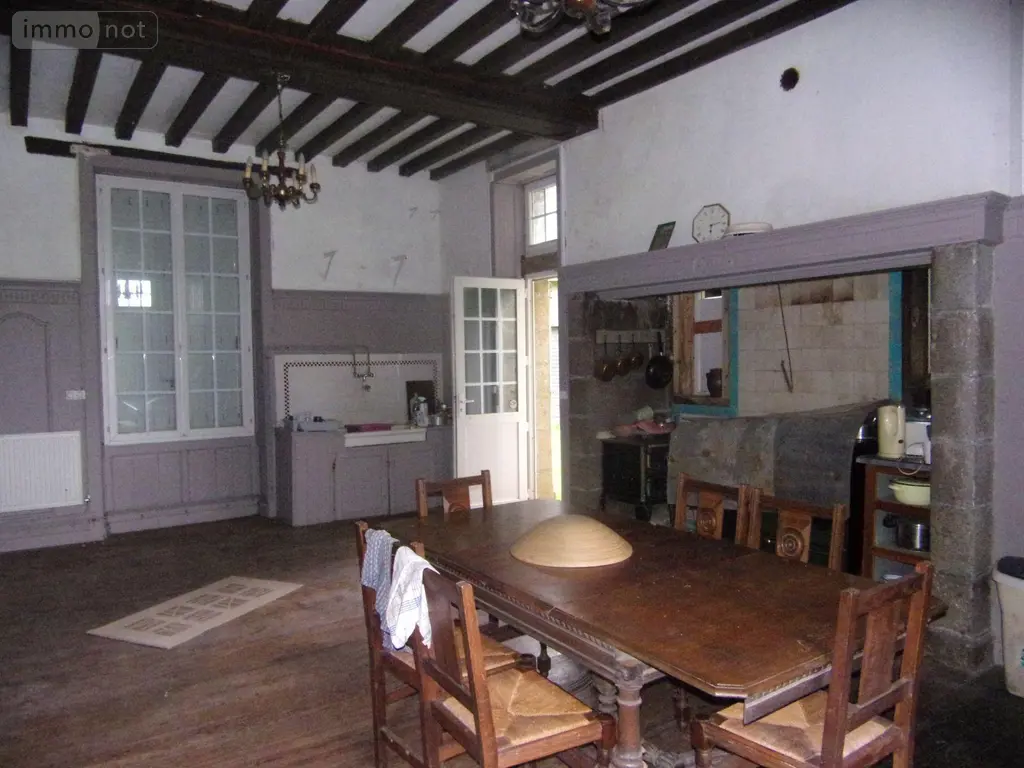 Propriete a vendre Saint-Denis-de-Gastines 53500 Mayenne 53 322 m2 12 pièces 530137 euros 53047/97 008