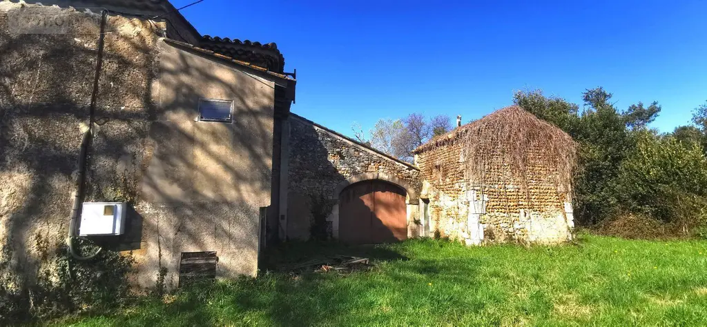 Propriete a vendre Saint-Martin-de-Crau 13310 Bouches-du-Rhône 13 170 m2 6 pièces 780000 euros 075/167 005