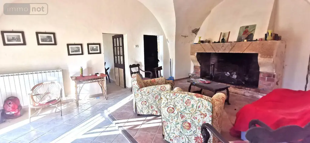 Propriete a vendre Saint-Martin-de-Crau 13310 Bouches-du-Rhône 13 170 m2 6 pièces 780000 euros 075/167 002