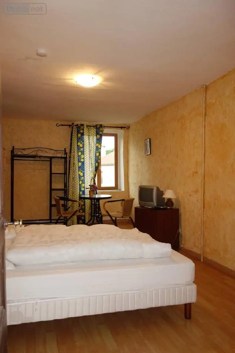Fonds et murs commerciaux a vendre Charbonnières 71260 Saône-et-Loire 71 192 m2 7 pièces 215000 euros MU 17 012