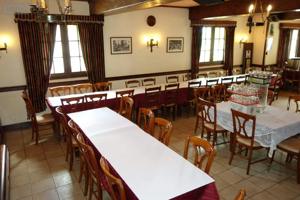 Fonds et murs commerciaux a vendre Mâcon 71000 Saône-et-Loire 71 838 m2 18 pièces 421500 euros MU 54 010
