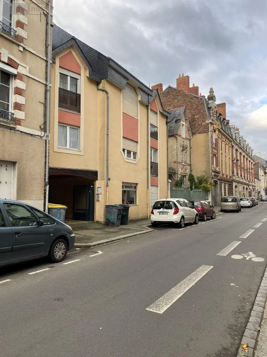 Garage et parking a vendre Rennes 35000 Ille-et-Vilaine 35 15 m2 1 pièce 20000 euros 11772/111 002