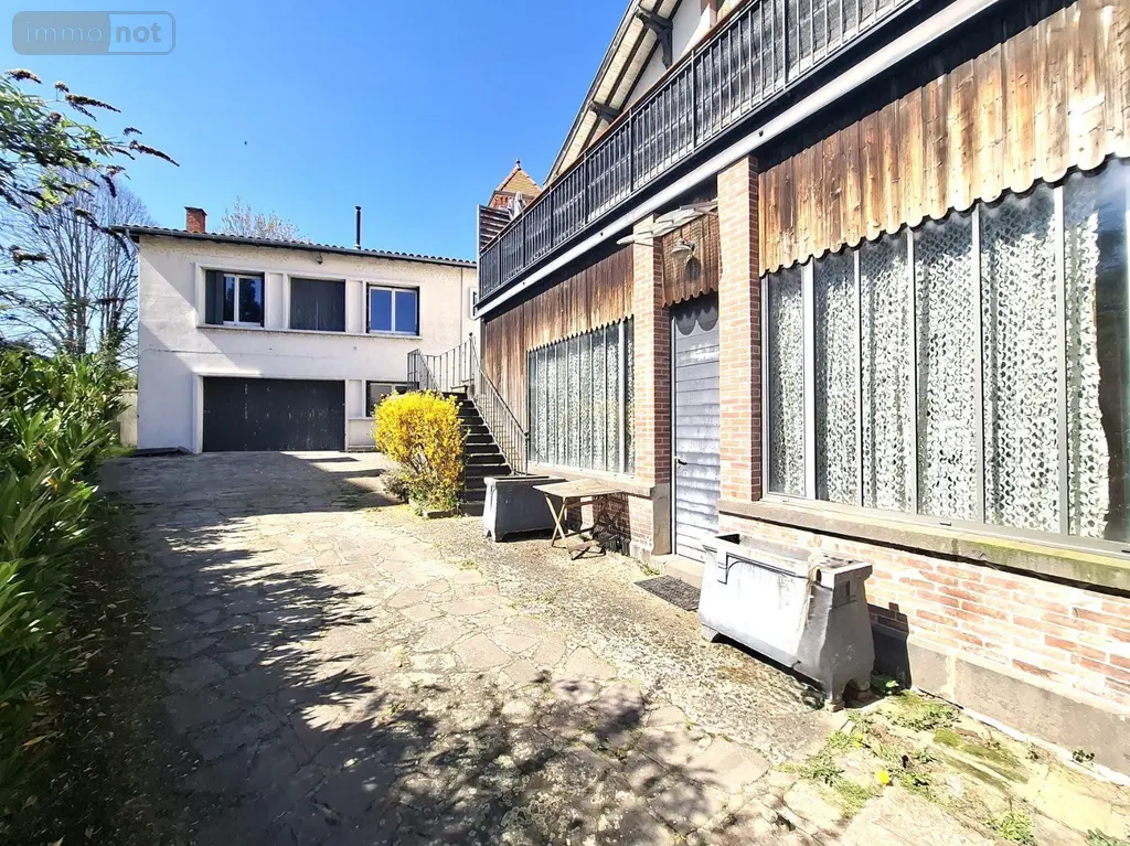 Maison a vendre Sauxillanges 63490 Puy-de-Dôme 63 247 m2 14 pièces 325500 euros 2024-29-2024336 016