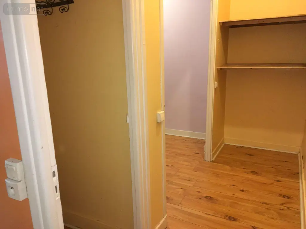 Location fonds et murs commerciaux Vitry-le-François 51300 Marne 51 70 m2 3 pièces 650 euros 51081/856 005