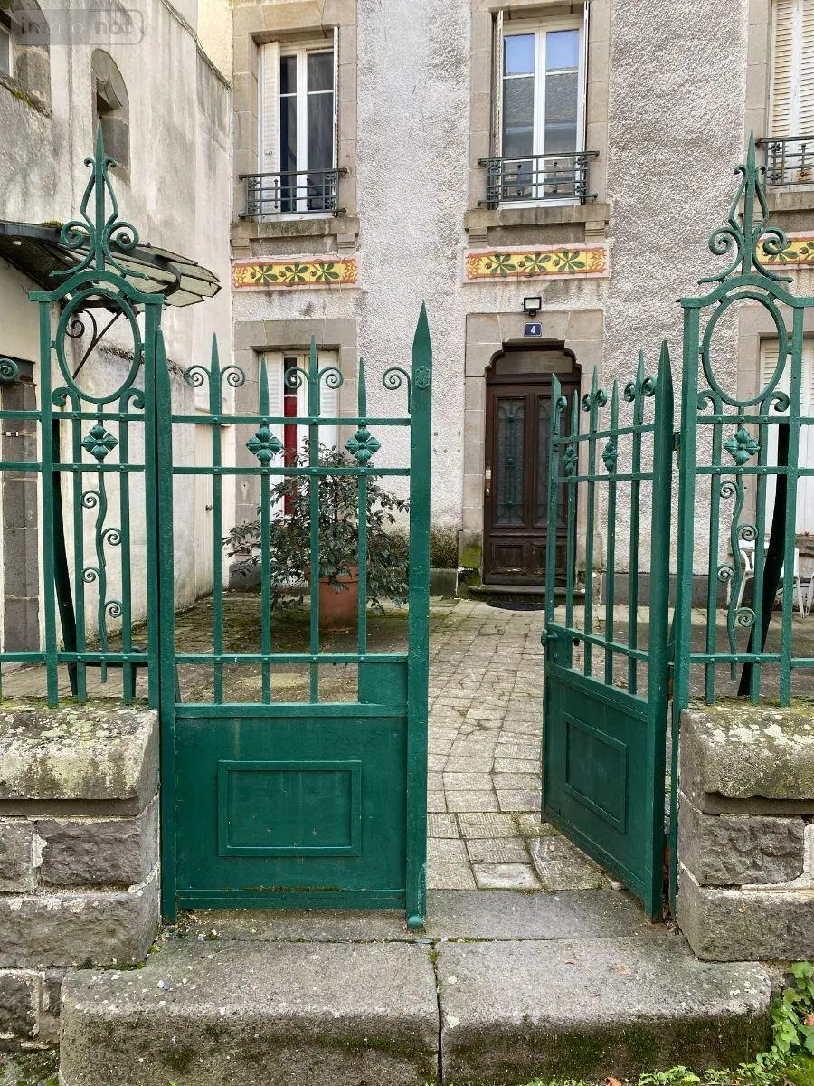 Appartement a vendre Mauriac 15200 Cantal 15 100 m2 53000 euros 15060/1185 002