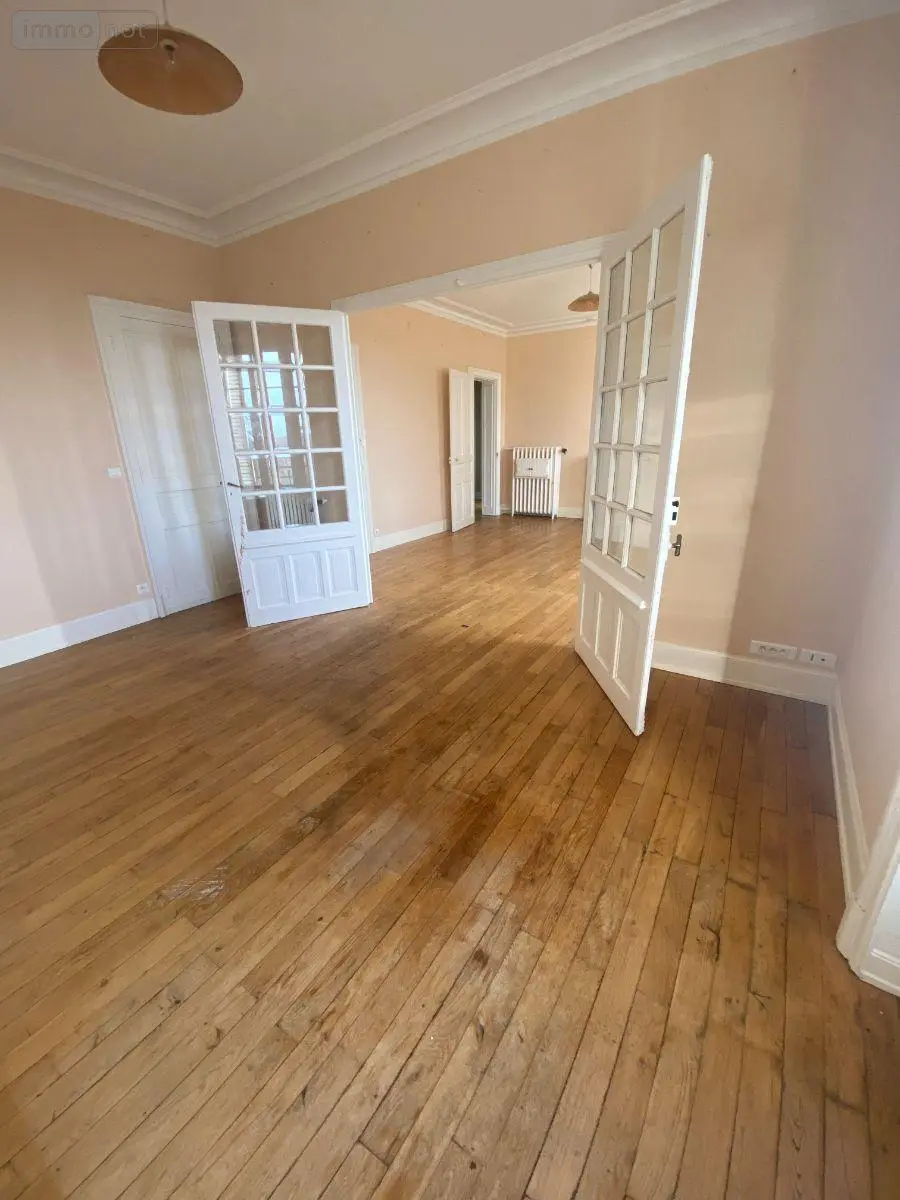 Appartement a vendre Mauriac 15200 Cantal 15 100 m2 53000 euros 15060/1185 007