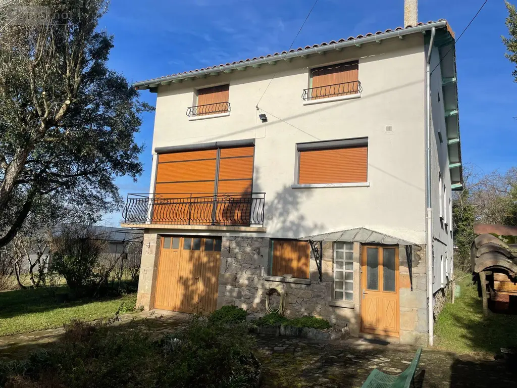 Maison a vendre Lacapelle-Marival 46120 Lot 46 138 m2 8 pièces 239900 euros 46030/MAIS/514 007