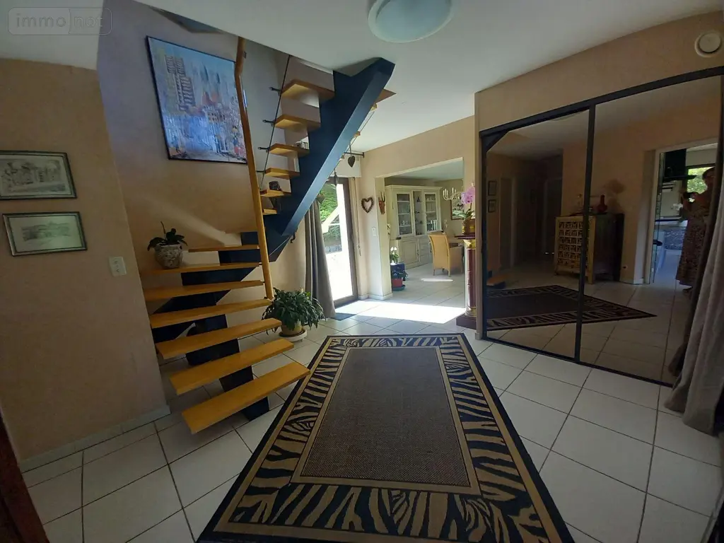 Maison a vendre Murat 15300 Cantal 15 140 m2 439000 euros FG/2297 008