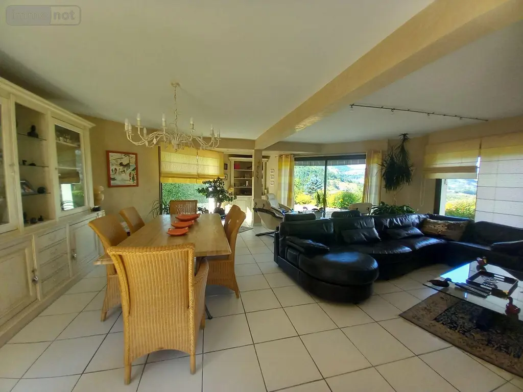 Maison a vendre Murat 15300 Cantal 15 140 m2 439000 euros FG/2297 003