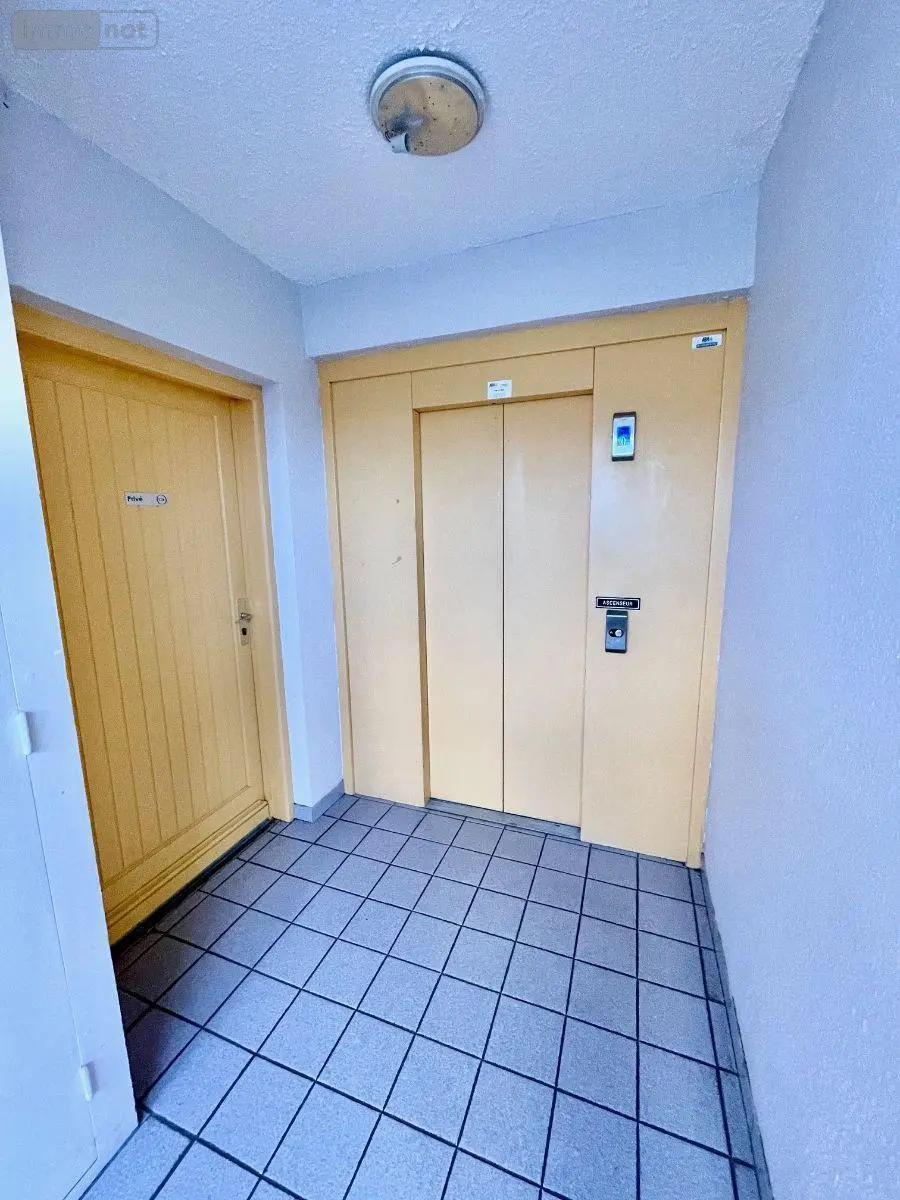 Immeuble de rapport a vendre Lannion 22300 Côtes-d'Armor 22 900 m2 20 pièces 931000 euros ROS-2025 011