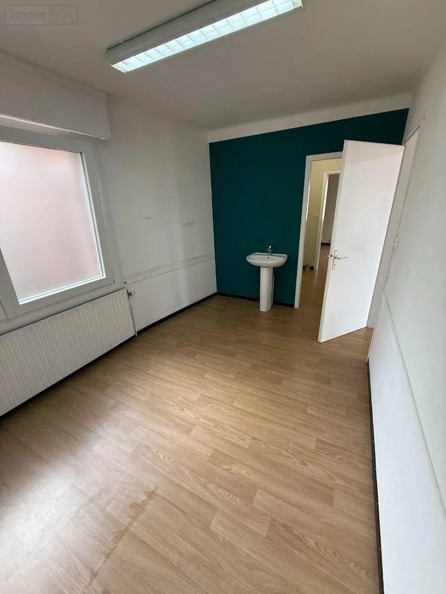 Location fonds et murs commerciaux Coudekerque-Branche 59210 Nord 59 51 m2 4 pièces 745 euros S5334 002