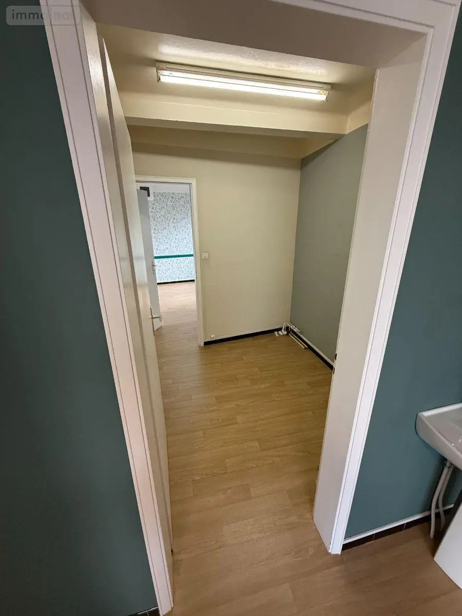 Location fonds et murs commerciaux Coudekerque-Branche 59210 Nord 59 51 m2 4 pièces 745 euros S5334 003