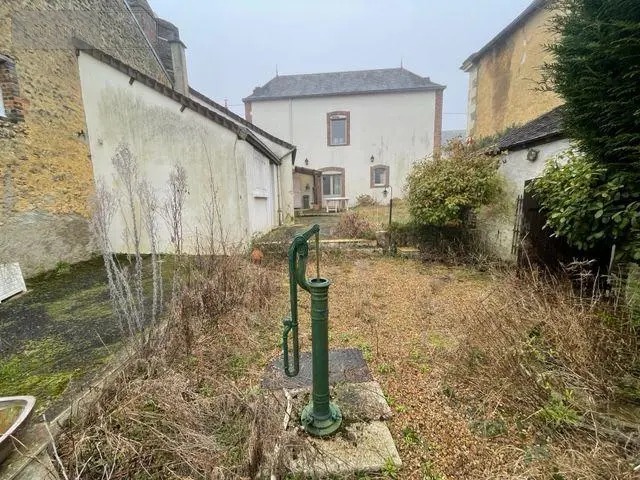 Maison a vendre Saint-Calais 72120 Sarthe 72 101 m2 8 pièces 101650 euros 13816/1108 017