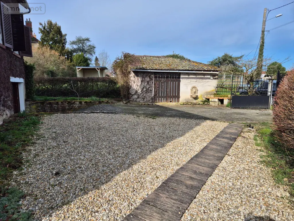 Maison a vendre Neuvy-Saint-Sépulchre 36230 Indre 36 132 m2 6 pièces 84000 euros CG/354 023