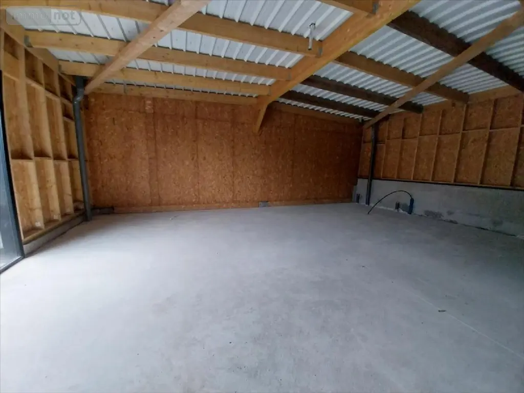 Location fonds et murs commerciaux Vitré 35500 Ille-et-Vilaine 35 82 m2 1 pièce 750 euros 35131-1057229 007