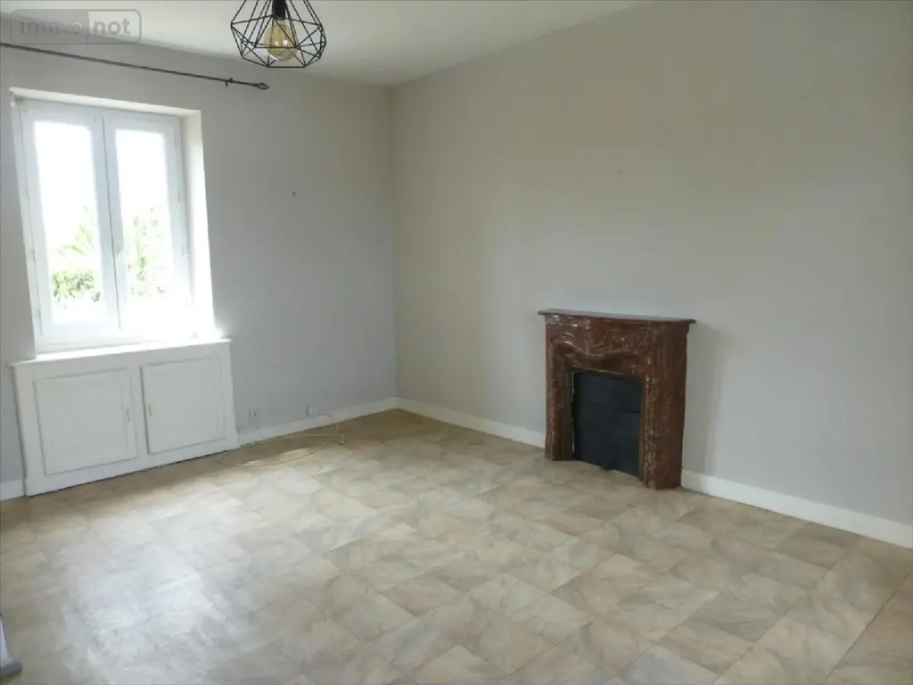 Location maison Erbrée 35500 Ille-et-Vilaine 35 65 m2 3 pièces 685 euros 131/2941 002