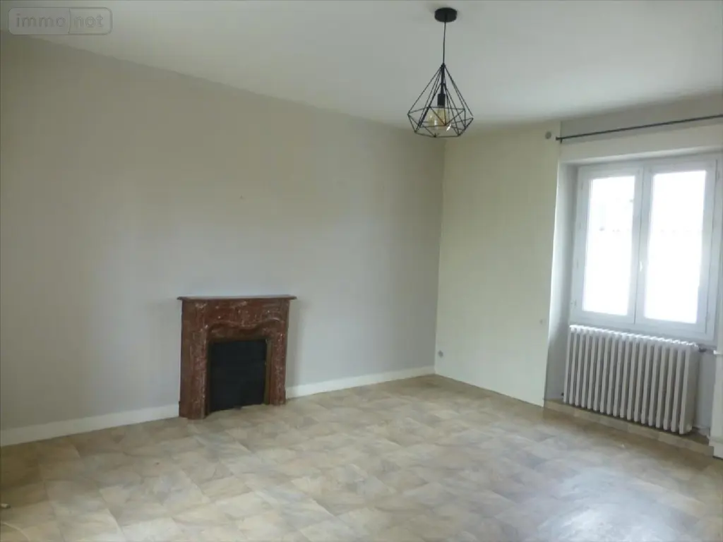Location maison Erbrée 35500 Ille-et-Vilaine 35 65 m2 3 pièces 685 euros 131/2941 003