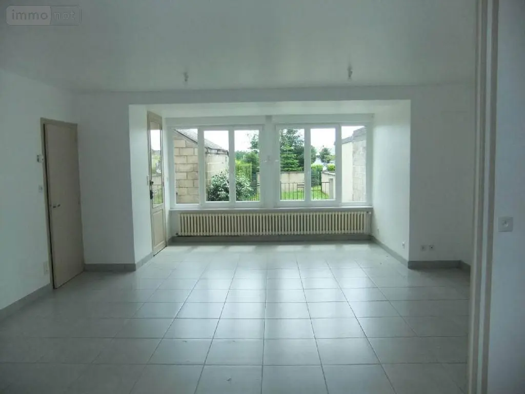 Location maison Val-d'Izé 35450 Ille-et-Vilaine 35 74 m2 3 pièces 650 euros 131/4695 005