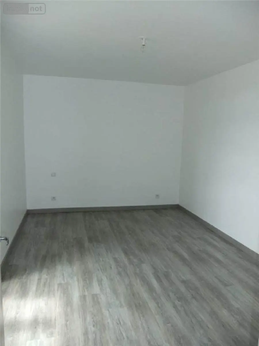 Location maison Val-d'Izé 35450 Ille-et-Vilaine 35 74 m2 3 pièces 650 euros 131/4695 008