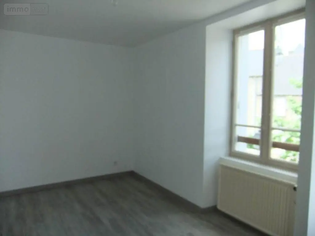 Location maison Val-d'Izé 35450 Ille-et-Vilaine 35 74 m2 3 pièces 650 euros 131/4695 009