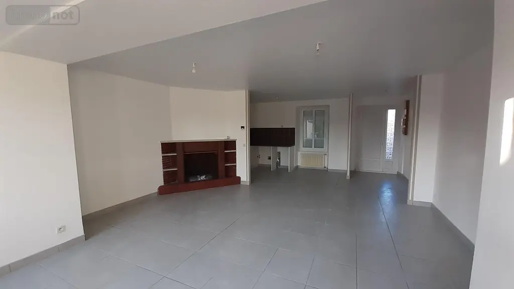 Location maison Val-d'Izé 35450 Ille-et-Vilaine 35 74 m2 3 pièces 650 euros 131/4695 003