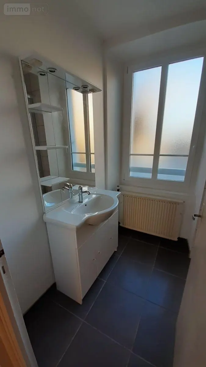 Location maison Val-d'Izé 35450 Ille-et-Vilaine 35 74 m2 3 pièces 650 euros 131/4695 010