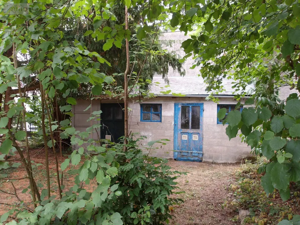Immeuble de rapport a vendre Boussac 23600 Creuse 23 104 m2 5 pièces 75460 euros 23010-112668 024
