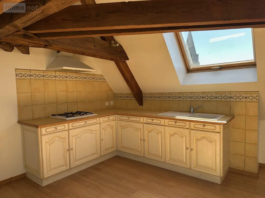 Location appartement Ussel 19200 Corrèze 19 40 m2 2 pièces 455 euros UL 151 003