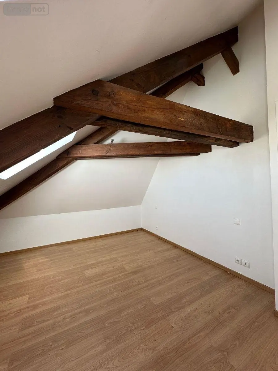 Location appartement Ussel 19200 Corrèze 19 40 m2 2 pièces 455 euros UL 151 006