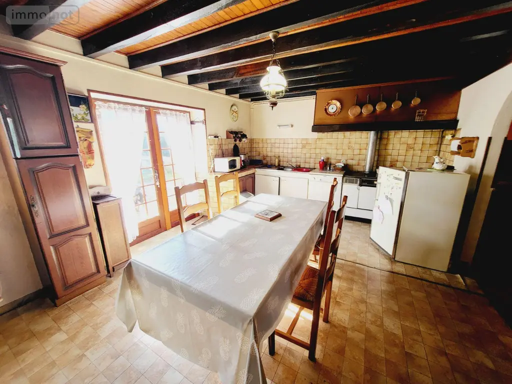 Maison a vendre La Courtine 23100 Creuse 23 141 m2 8 pièces 115500 euros UM 1262 004
