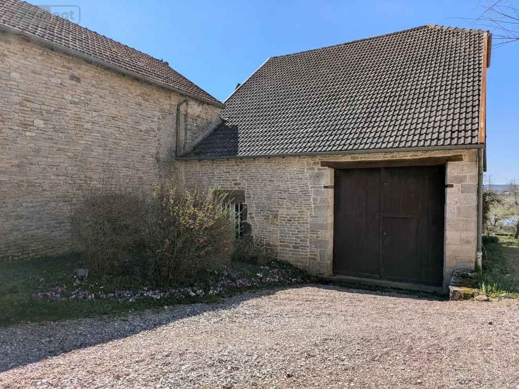 Propriete a vendre Montsaugeon 52190 Haute-Marne 52 235 m2 8 pièces 560000 euros 52020-35 020