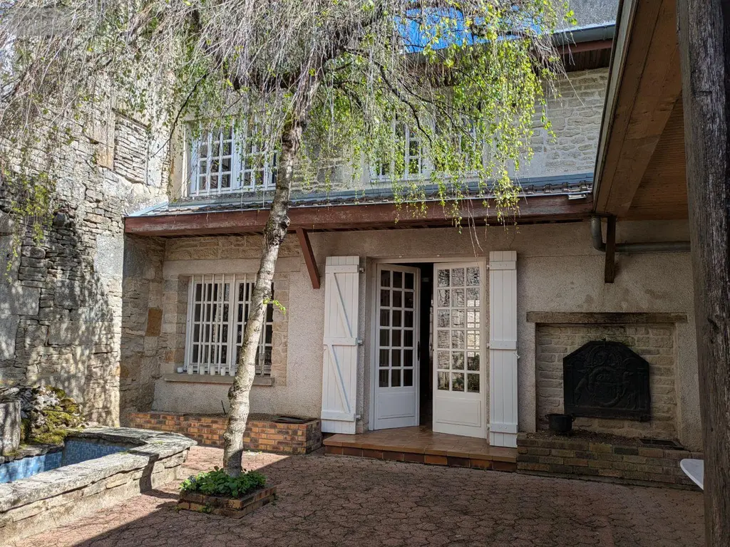 Propriete a vendre Montsaugeon 52190 Haute-Marne 52 235 m2 8 pièces 560000 euros 52020-35 023