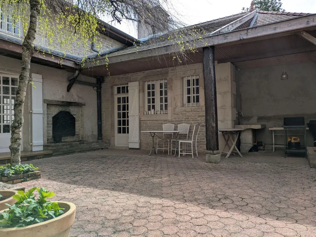 Propriete a vendre Montsaugeon 52190 Haute-Marne 52 235 m2 8 pièces 560000 euros 52020-35 008