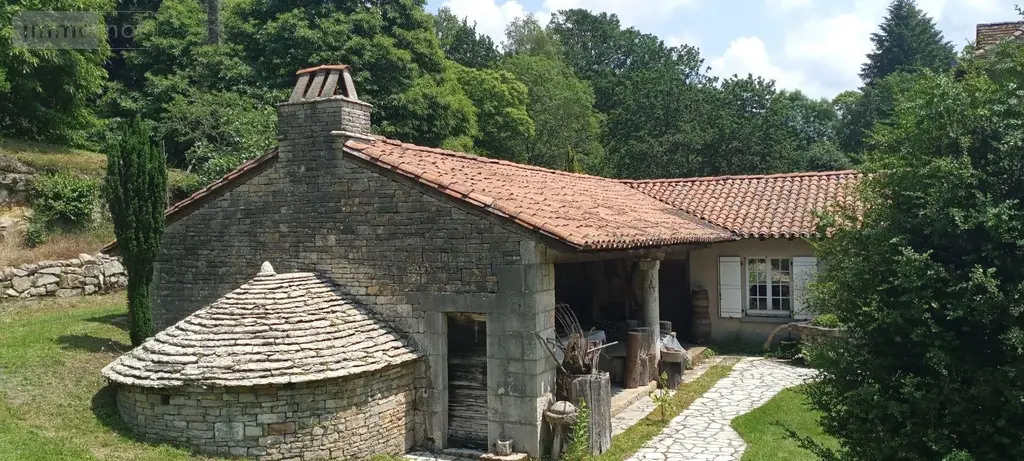 Propriete a vendre Latronquière 46210 Lot 46 226 m2 8 pièces 397200 euros 46030/PROP/531 004