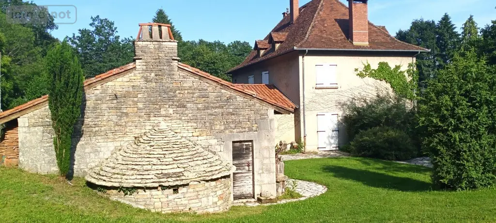 Propriete a vendre Latronquière 46210 Lot 46 226 m2 8 pièces 397200 euros 46030/PROP/531 019