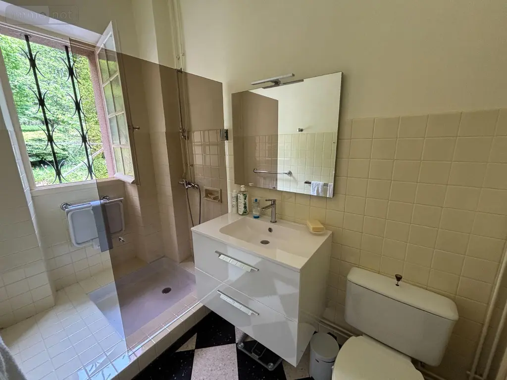 Propriete a vendre Latronquière 46210 Lot 46 226 m2 8 pièces 397200 euros 46030/PROP/531 012