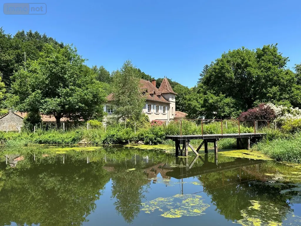 Propriete a vendre Latronquière 46210 Lot 46 226 m2 8 pièces 397200 euros 46030/PROP/531 001