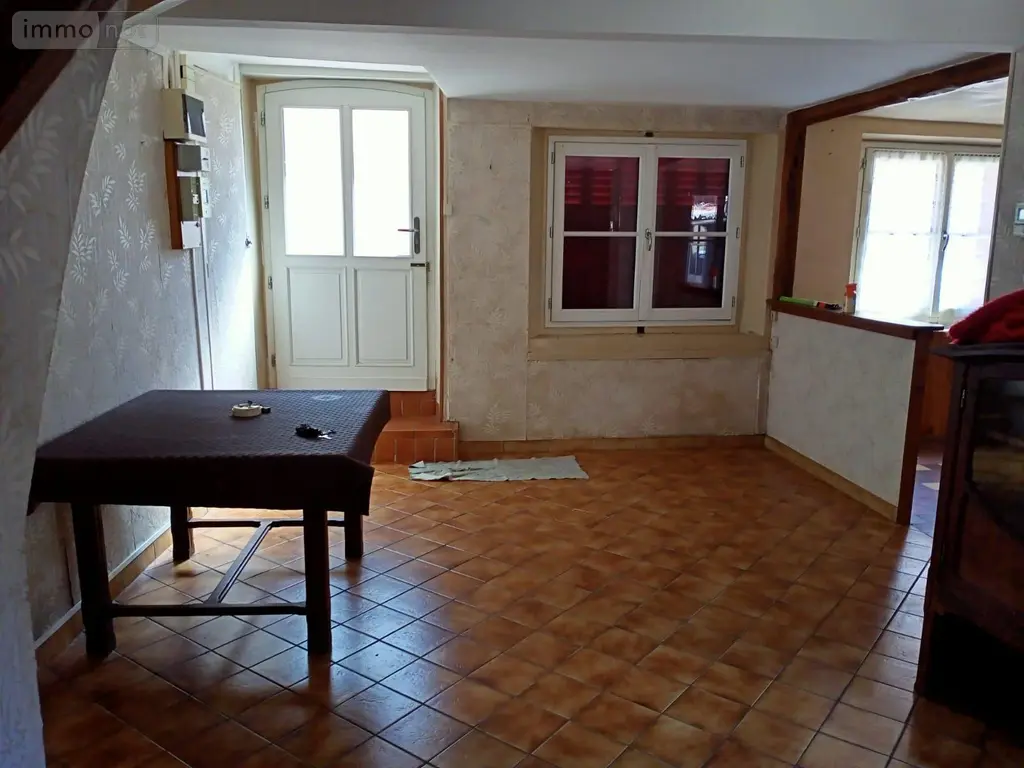 Maison a vendre Villeneuve-sur-Yonne 89500 Yonne 89 67 m2 3 pièces 82000 euros 250005 007