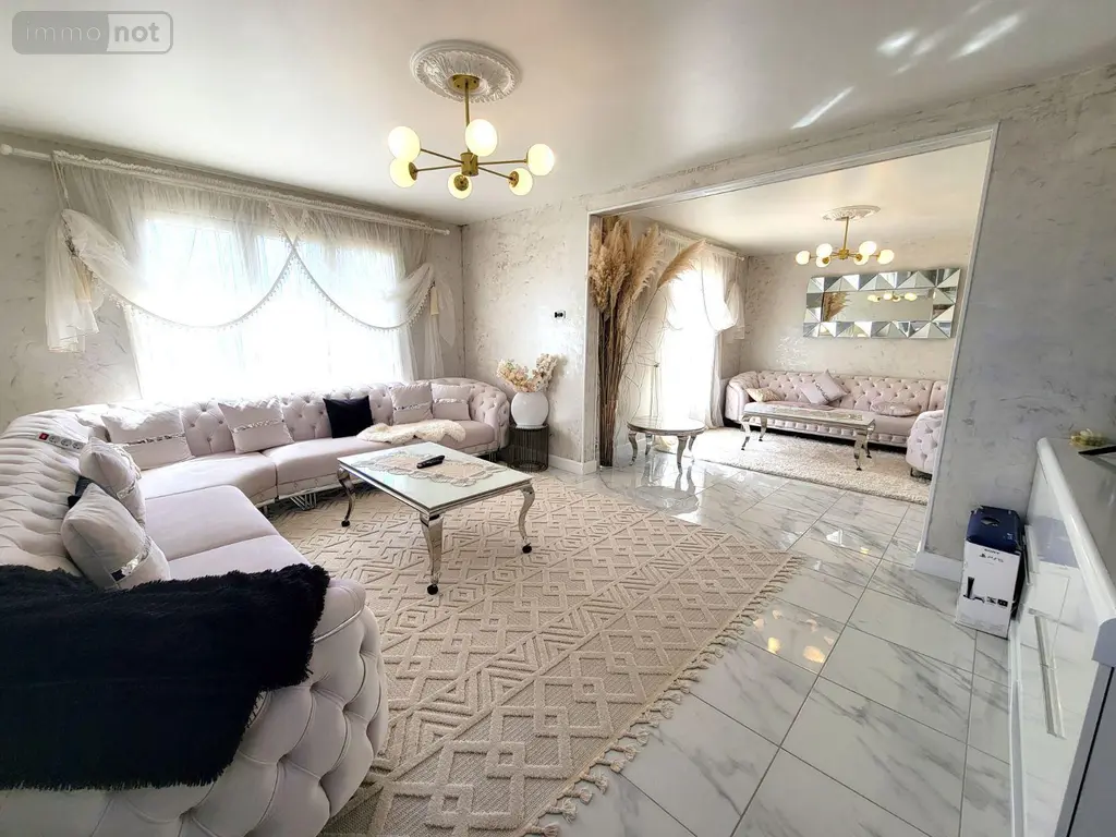 Maison a vendre Châteaudun 28200 Eure-et-Loir 28 133 m2 6 pièces 202000 euros RC/874 002
