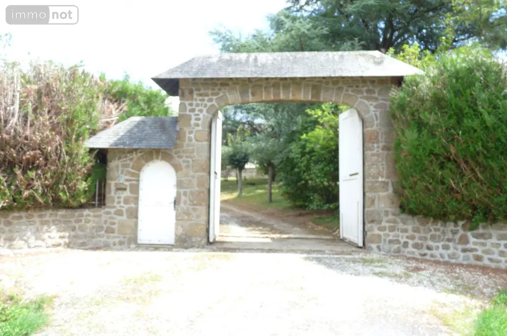 Propriete a vendre Moulay 53100 Mayenne 53 226 m2 11 pièces 280800 euros 53075/FC21 005