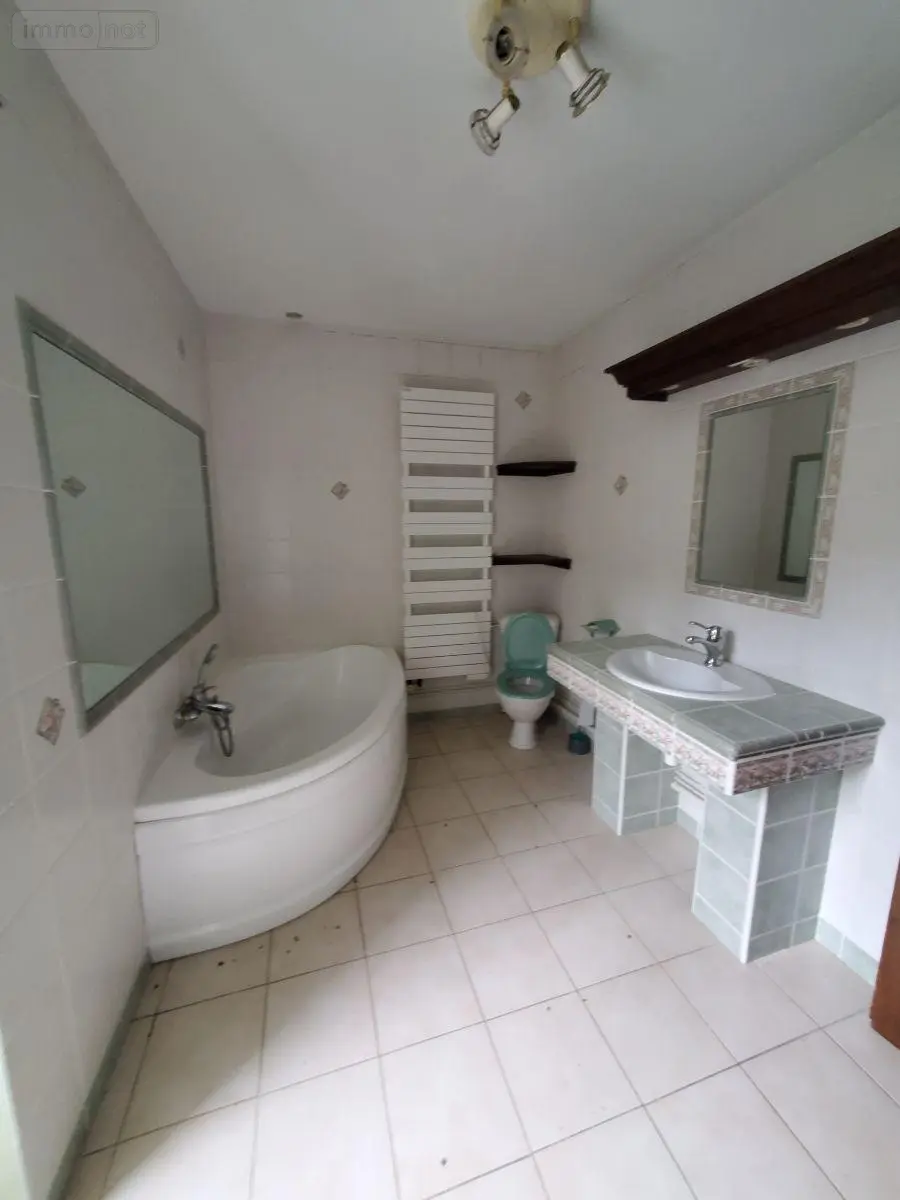 Immeuble de rapport a vendre Ahun 23150 Creuse 23 192 m2 174250 euros 10986/722 004